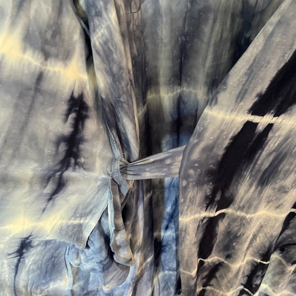 NESTING OLIVE ROBE - Picture 11 of 13